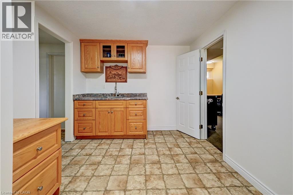 3 Parkland Crescent, Kitchener, Ontario  N2N 1R5 - Photo 22 - 40838112