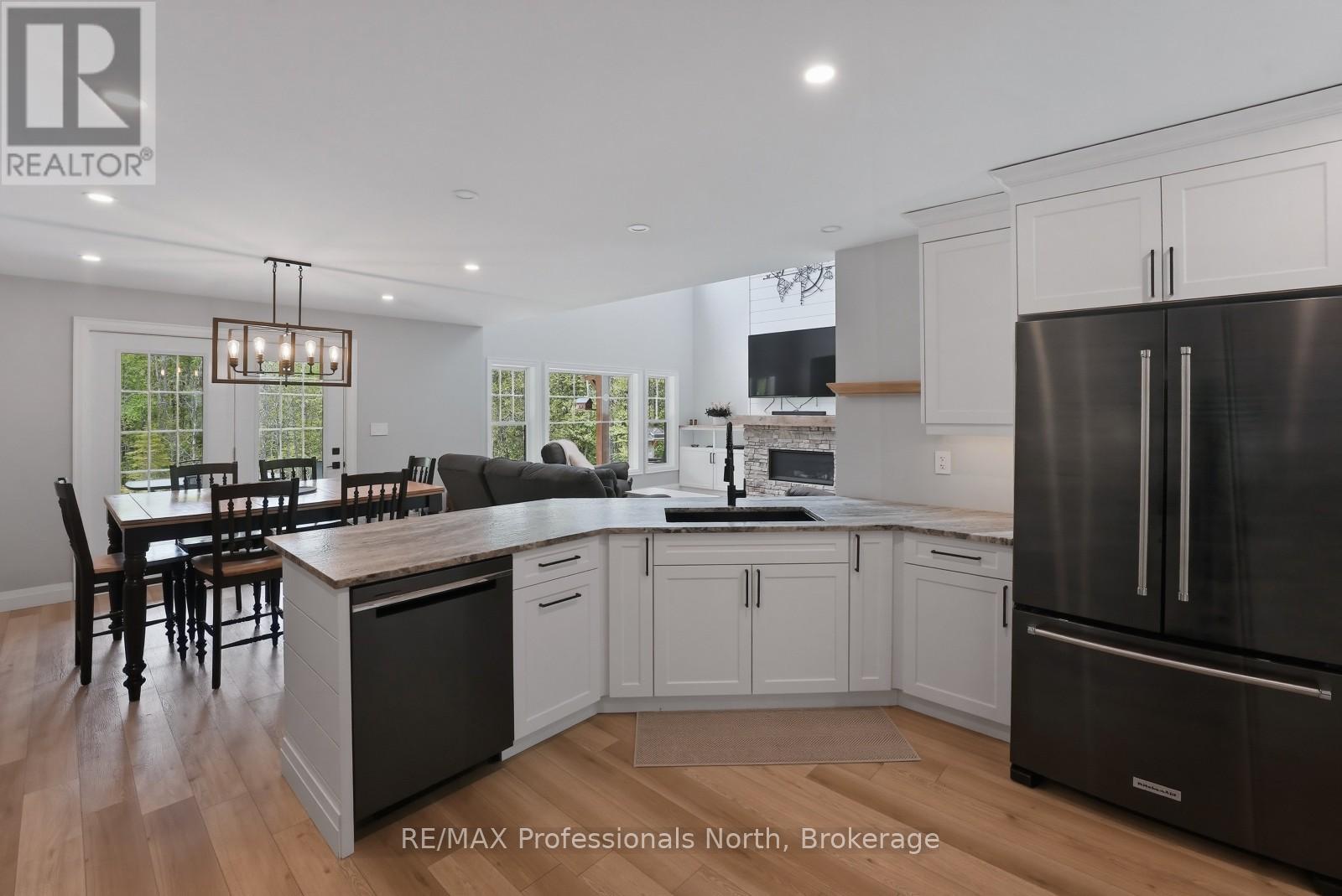 1677 Hospitality Road, Minden Hills, Ontario  K0M 2K0 - Photo 12 - X13421548