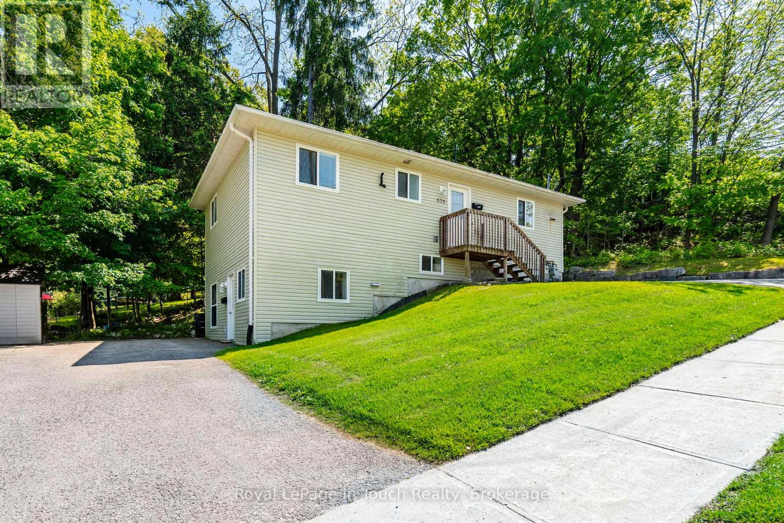 679 Montreal Street, Midland, Ontario  L4R 1G5 - Photo 5 - S13421928