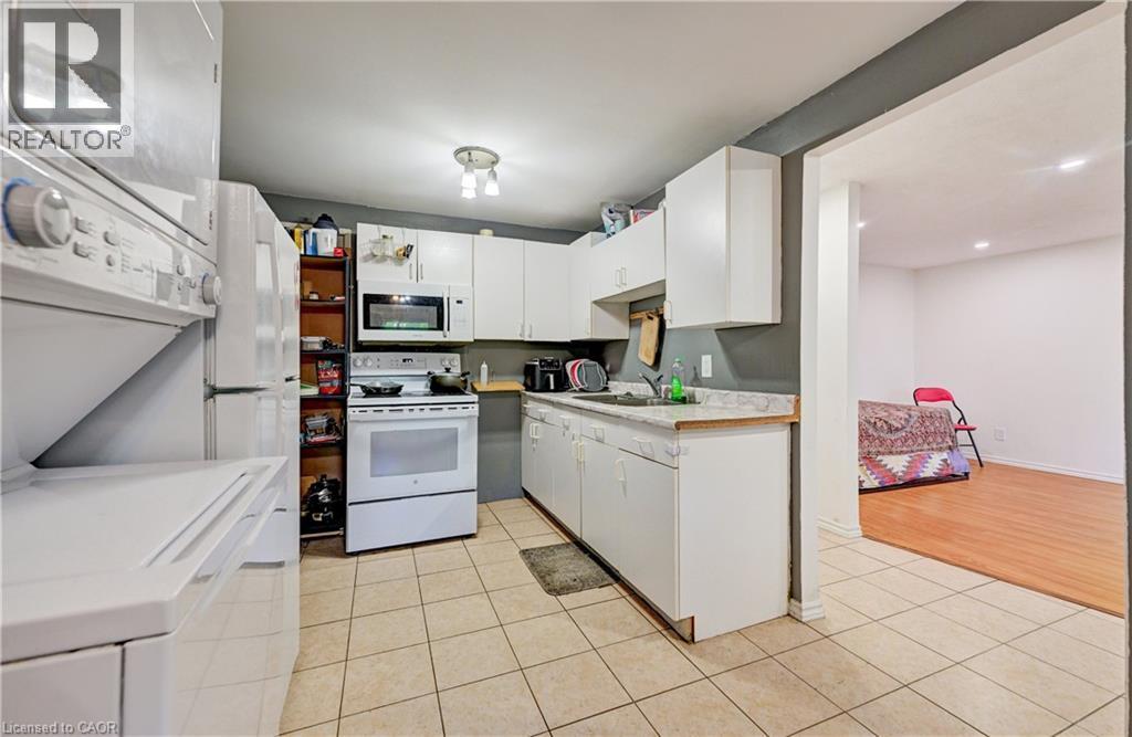 53 Helene Crescent, Waterloo, Ontario  N2L 5B6 - Photo 15 - 40836486