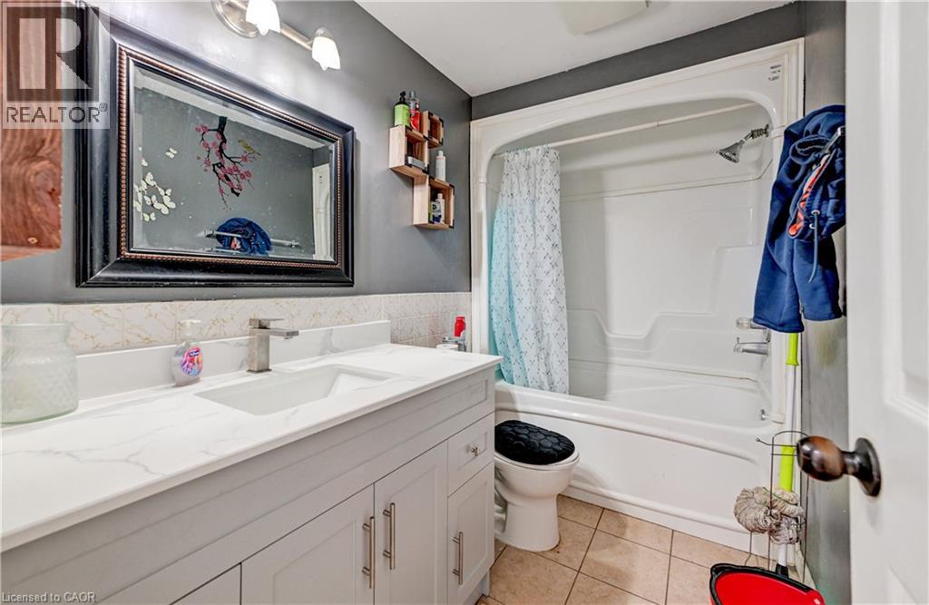 53 Helene Crescent, Waterloo, Ontario  N2L 5B6 - Photo 17 - 40836486