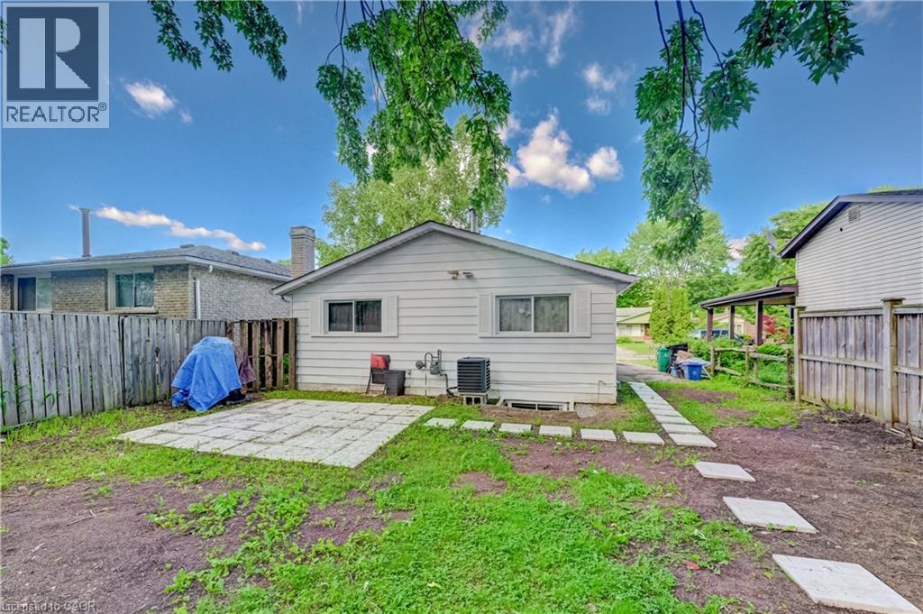 53 Helene Crescent, Waterloo, Ontario  N2L 5B6 - Photo 7 - 40836486