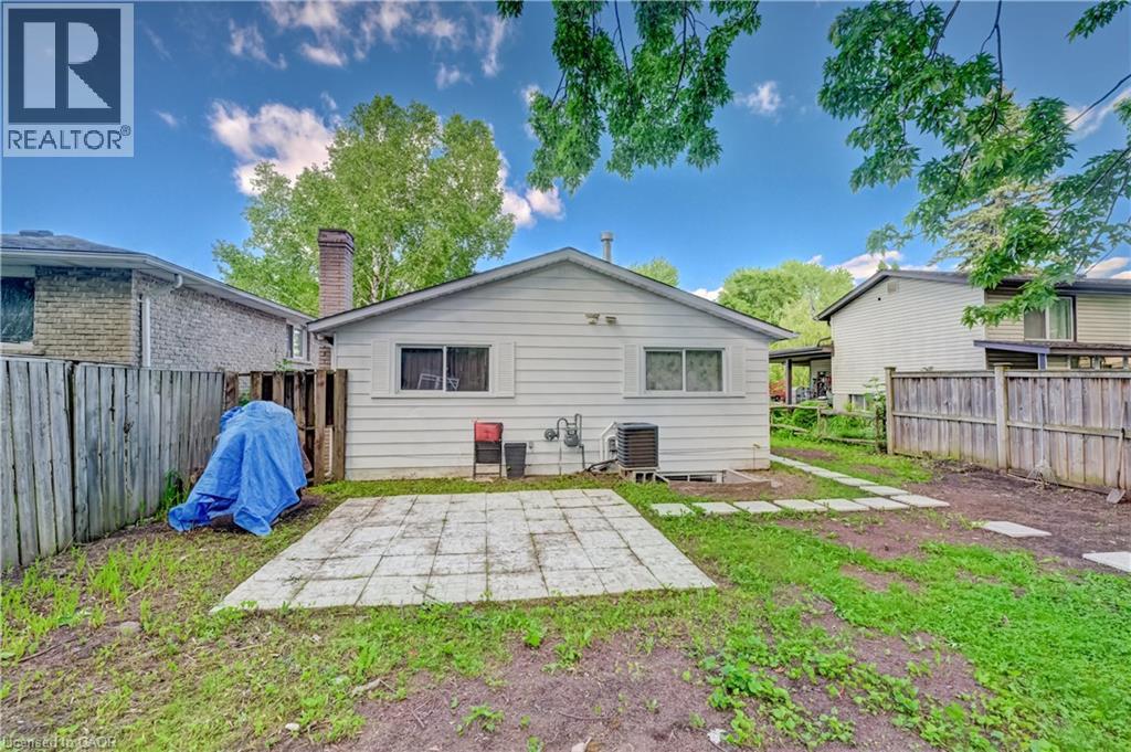 53 Helene Crescent, Waterloo, Ontario  N2L 5B6 - Photo 8 - 40836486