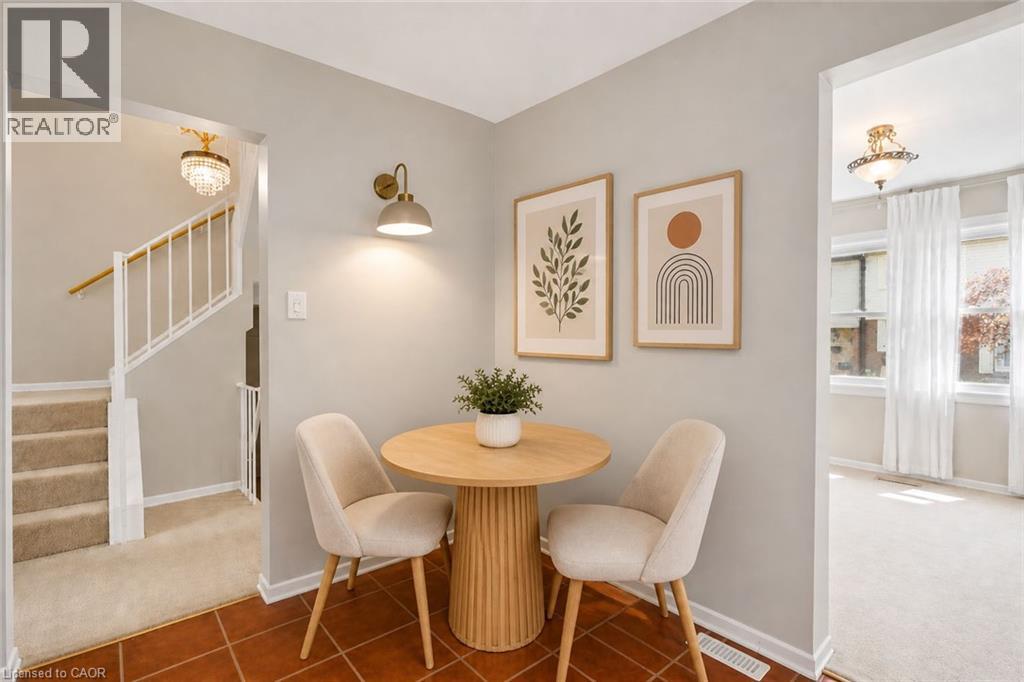 2825 Gananoque Drive Unit# 11, Mississauga, Ontario  L5N 1V6 - Photo 11 - 40838360