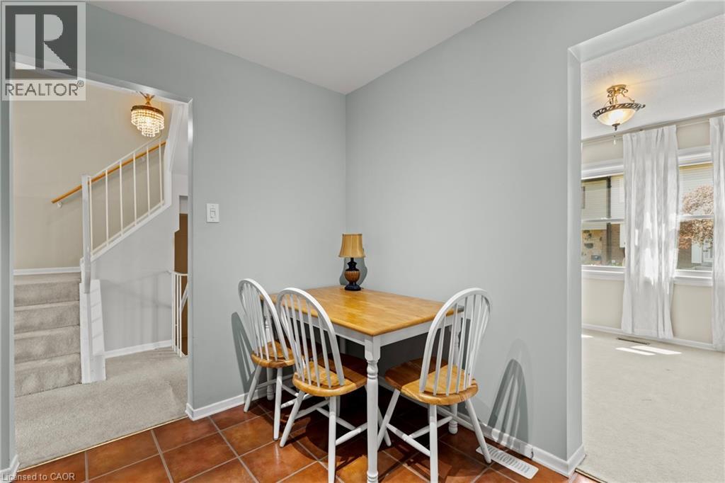 2825 Gananoque Drive Unit# 11, Mississauga, Ontario  L5N 1V6 - Photo 12 - 40838360