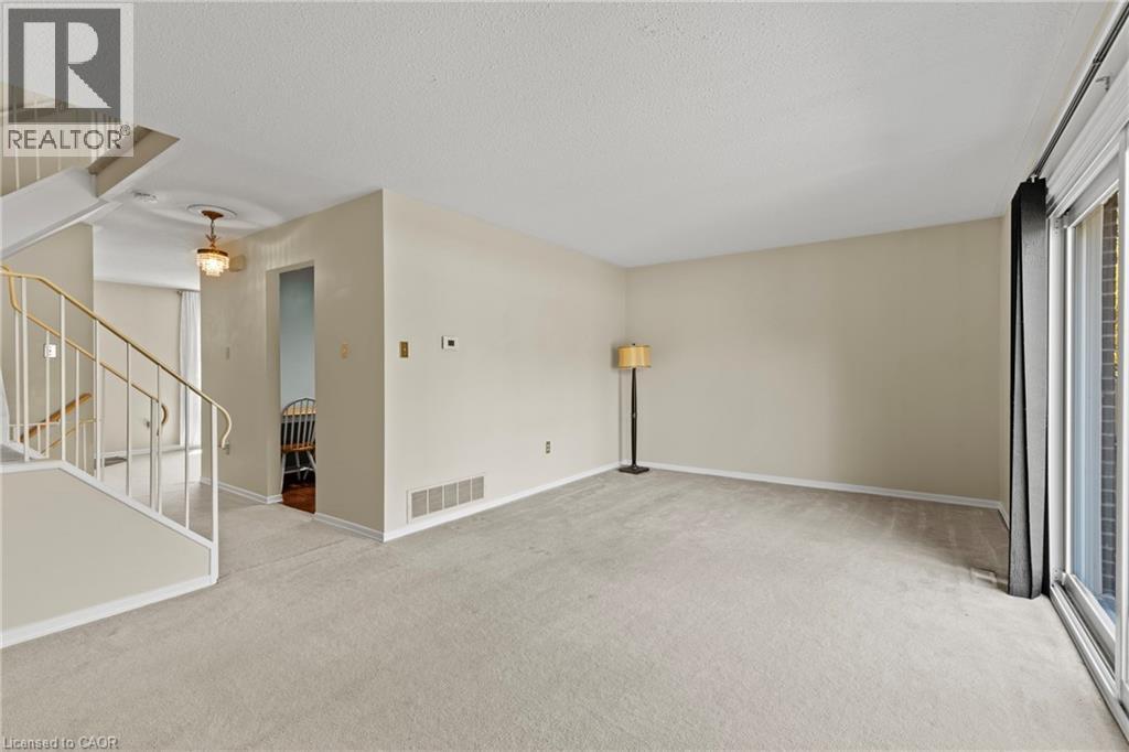 2825 Gananoque Drive Unit# 11, Mississauga, Ontario  L5N 1V6 - Photo 14 - 40838360