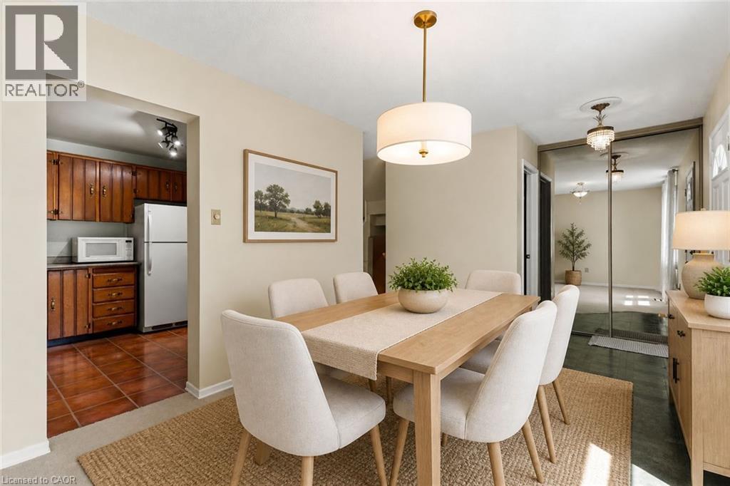 2825 Gananoque Drive Unit# 11, Mississauga, Ontario  L5N 1V6 - Photo 7 - 40838360