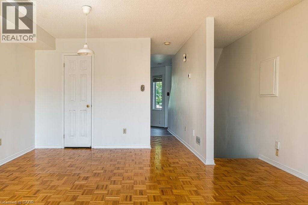 266 Limeridge Road E Unit# 10, Hamilton, Ontario  L9A 2S7 - Photo 9 - 40838252