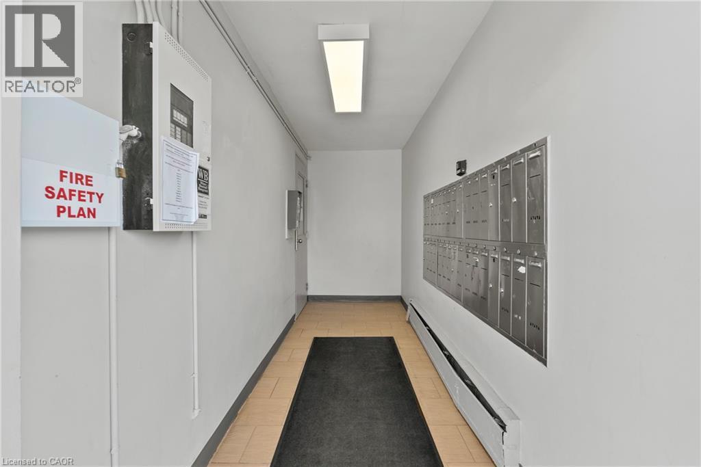 456 Carlton Street Unit# 37, St. Catharines, Ontario  L2M 4X1 - Photo 3 - 40838323