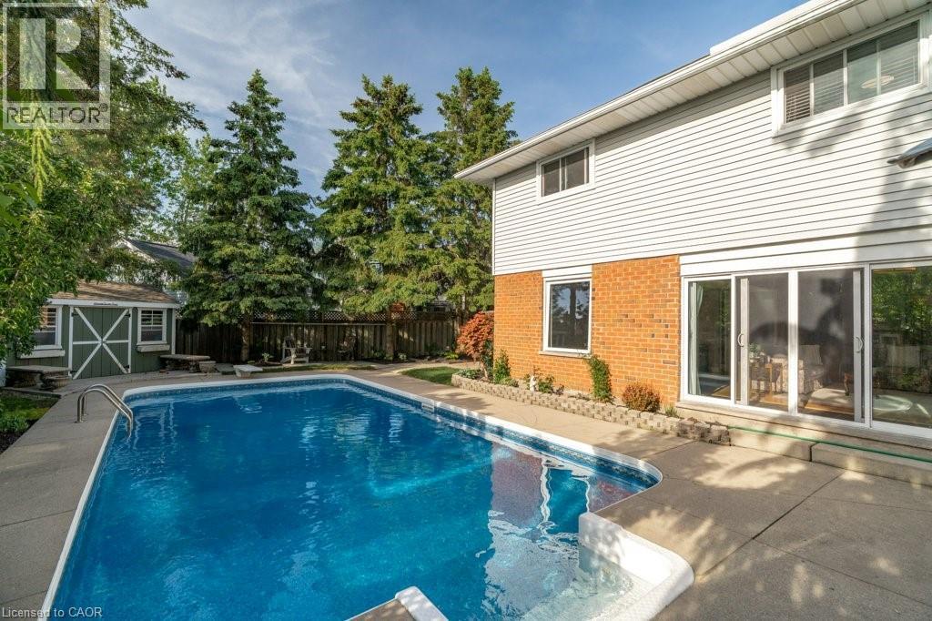 44 Windermere Court, Kitchener, Ontario  N2N 2W4 - Photo 2 - 40837725