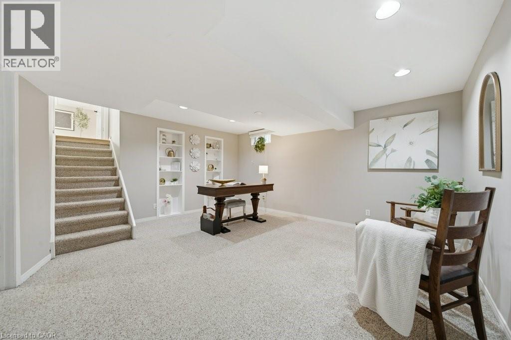 44 Windermere Court, Kitchener, Ontario  N2N 2W4 - Photo 24 - 40837725
