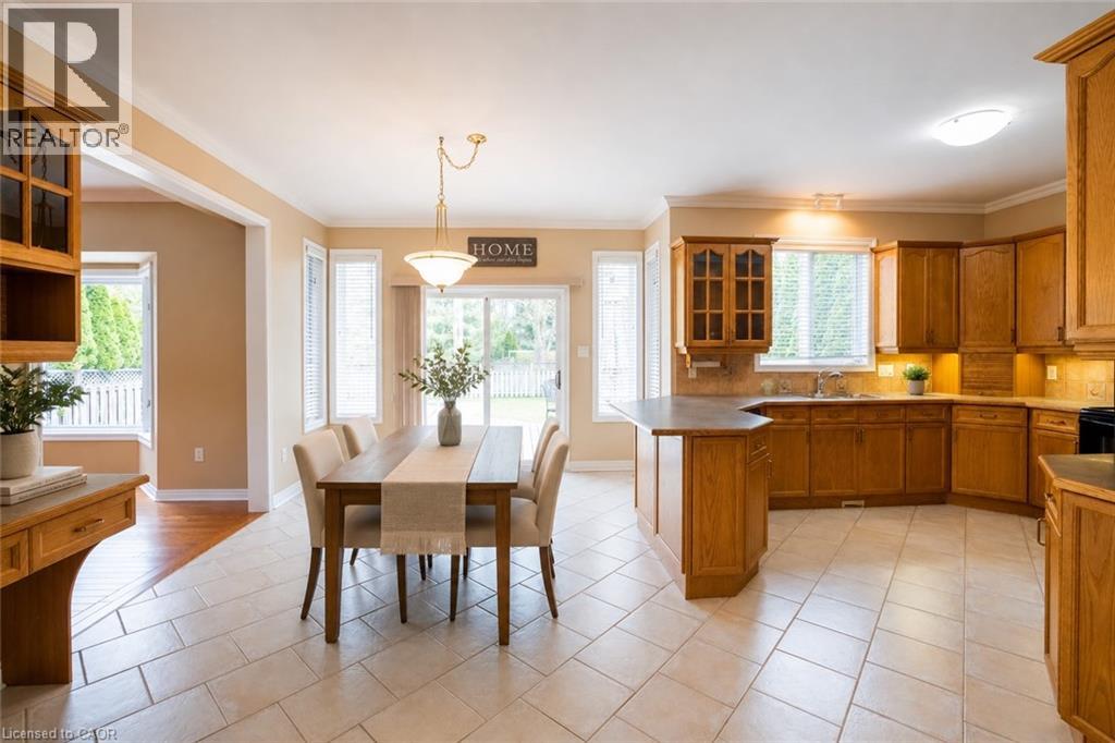 8 Sophie Court, Grimsby, Ontario  L3M 5L6 - Photo 11 - 40838394