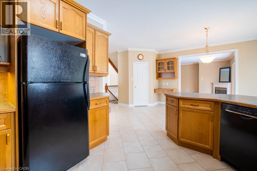 8 Sophie Court, Grimsby, Ontario  L3M 5L6 - Photo 14 - 40838394