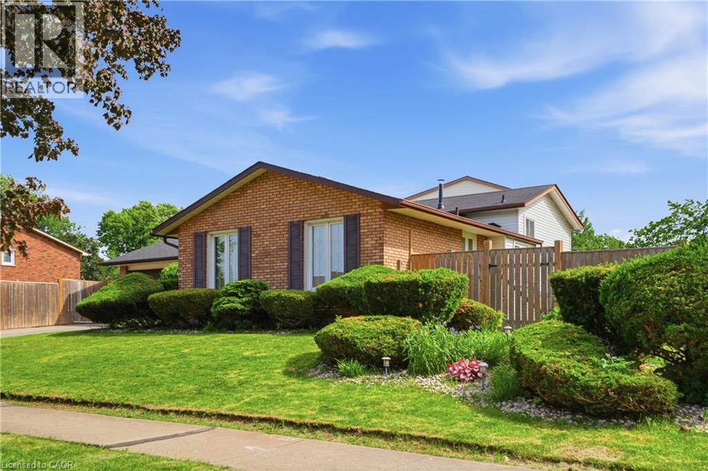 2 Loring Crescent, Stoney Creek, Ontario  L8E 3X3 - Photo 3 - 40837811