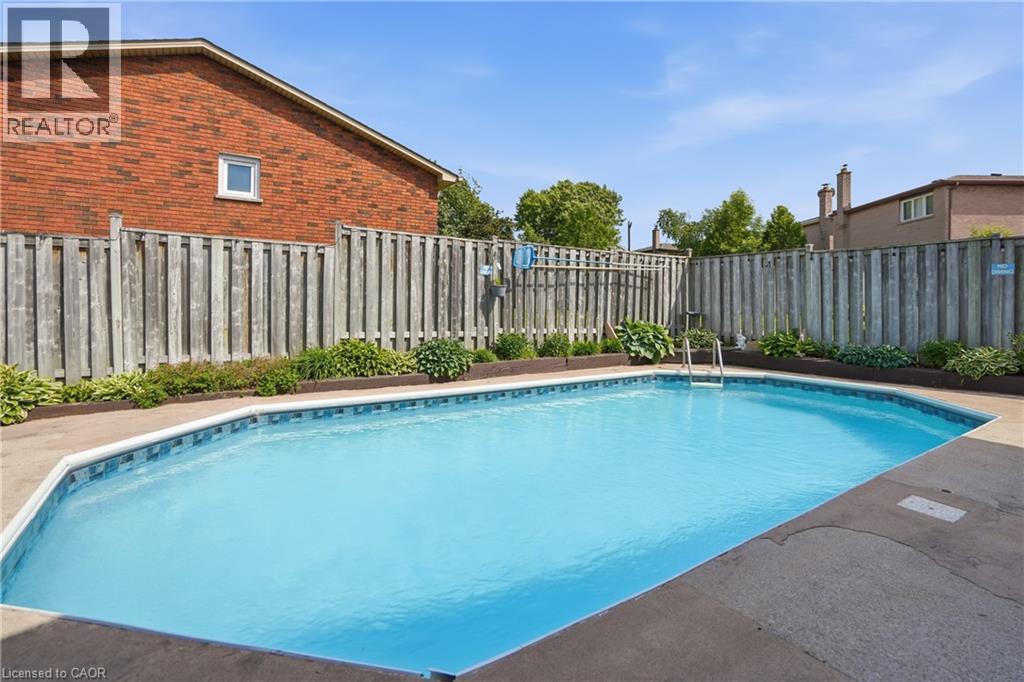 2 Loring Crescent, Stoney Creek, Ontario  L8E 3X3 - Photo 41 - 40837811