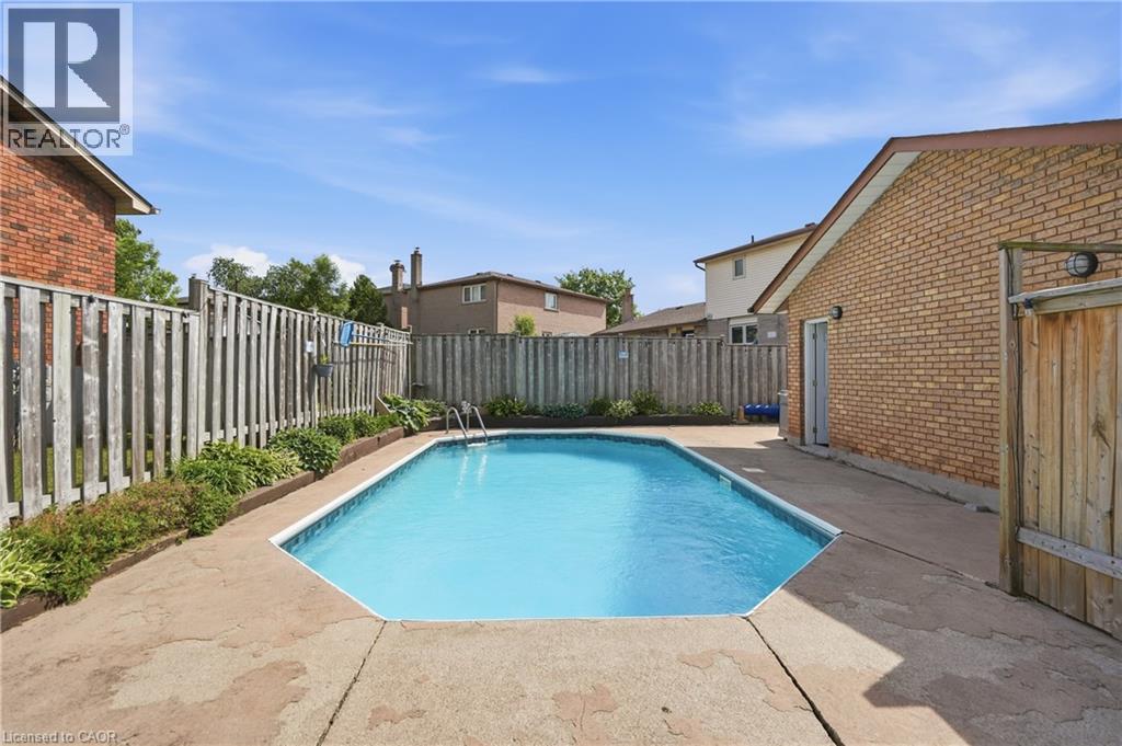 2 Loring Crescent, Stoney Creek, Ontario  L8E 3X3 - Photo 44 - 40837811