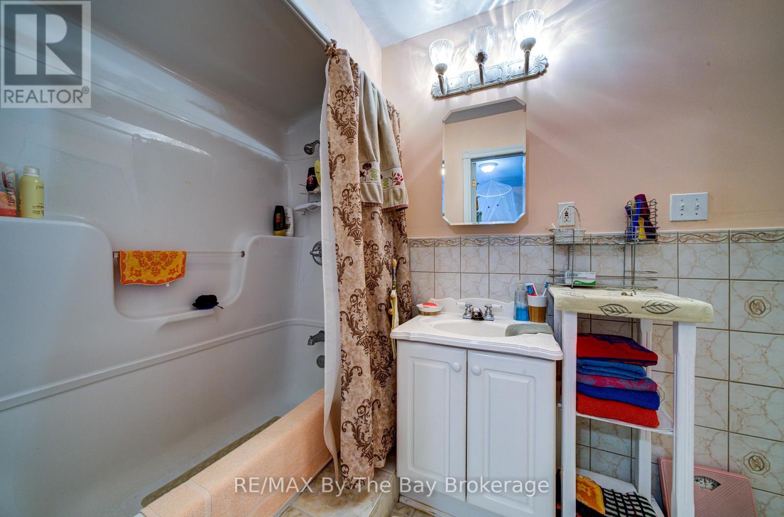 50 Donato Way, Wasaga Beach, Ontario  L9Z 1R9 - Photo 15 - S13423472