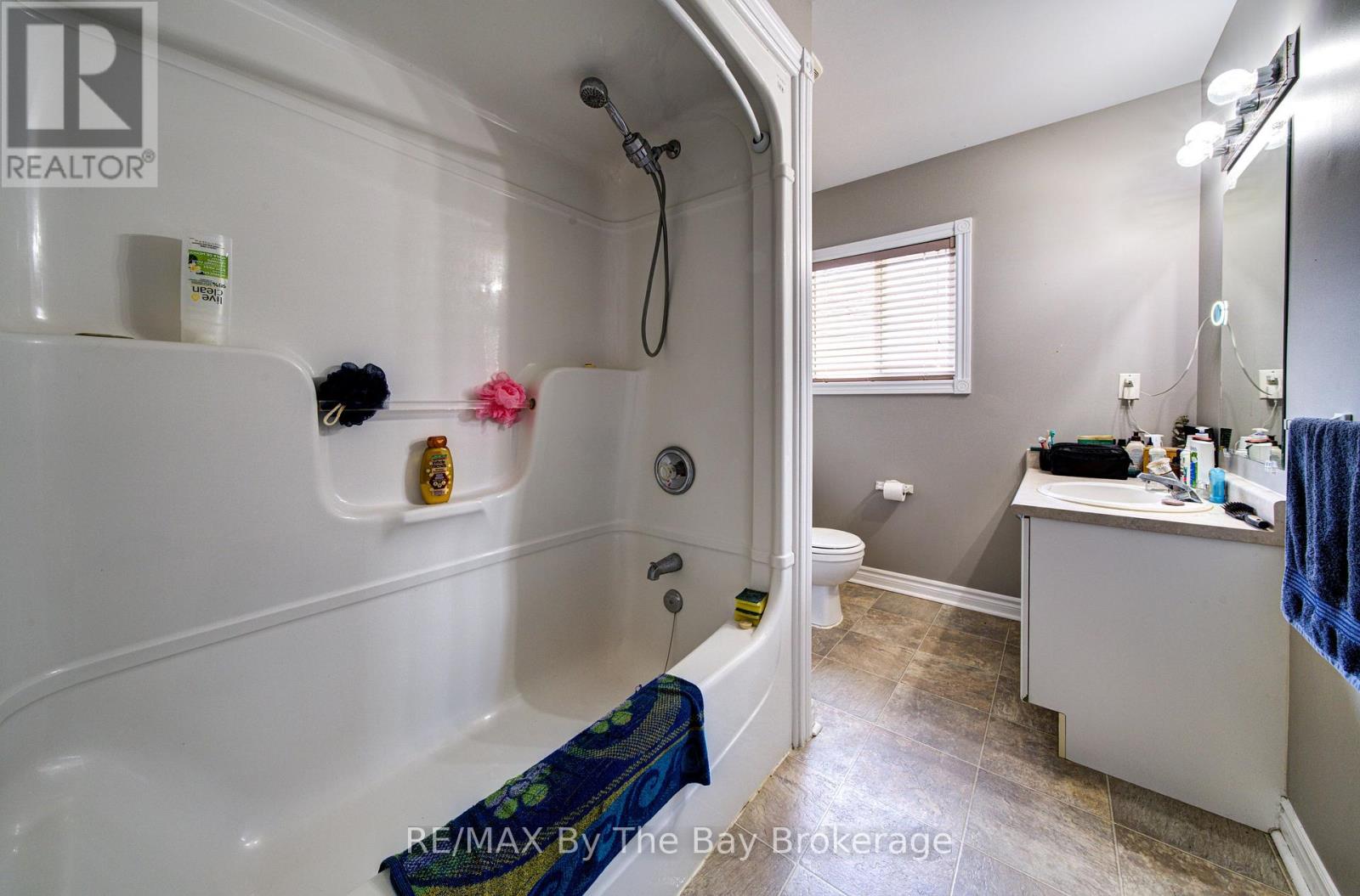 50 Donato Way, Wasaga Beach, Ontario  L9Z 1R9 - Photo 7 - S13423472
