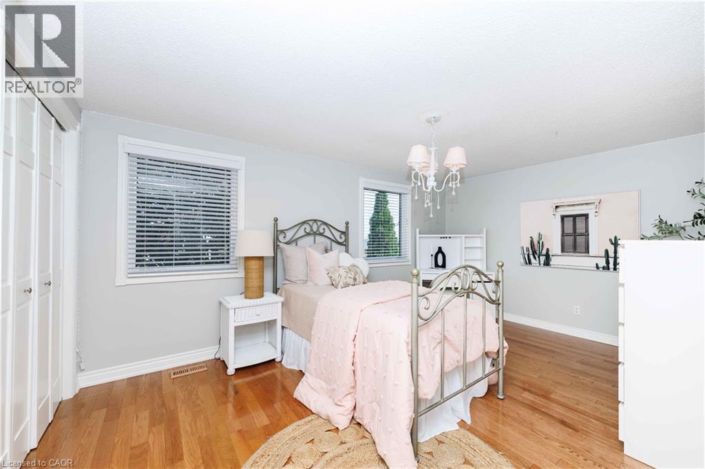 8 Cheval Drive, Grimsby, Ontario  L3M 4P9 - Photo 26 - 40838421