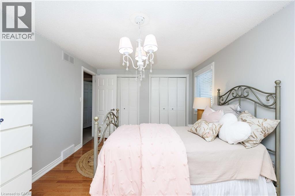 8 Cheval Drive, Grimsby, Ontario  L3M 4P9 - Photo 27 - 40838421