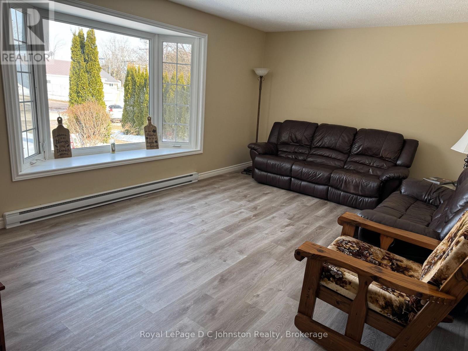 341 Palmerston Street, Saugeen Shores, Ontario  N0H 2L0 - Photo 12 - X13423708