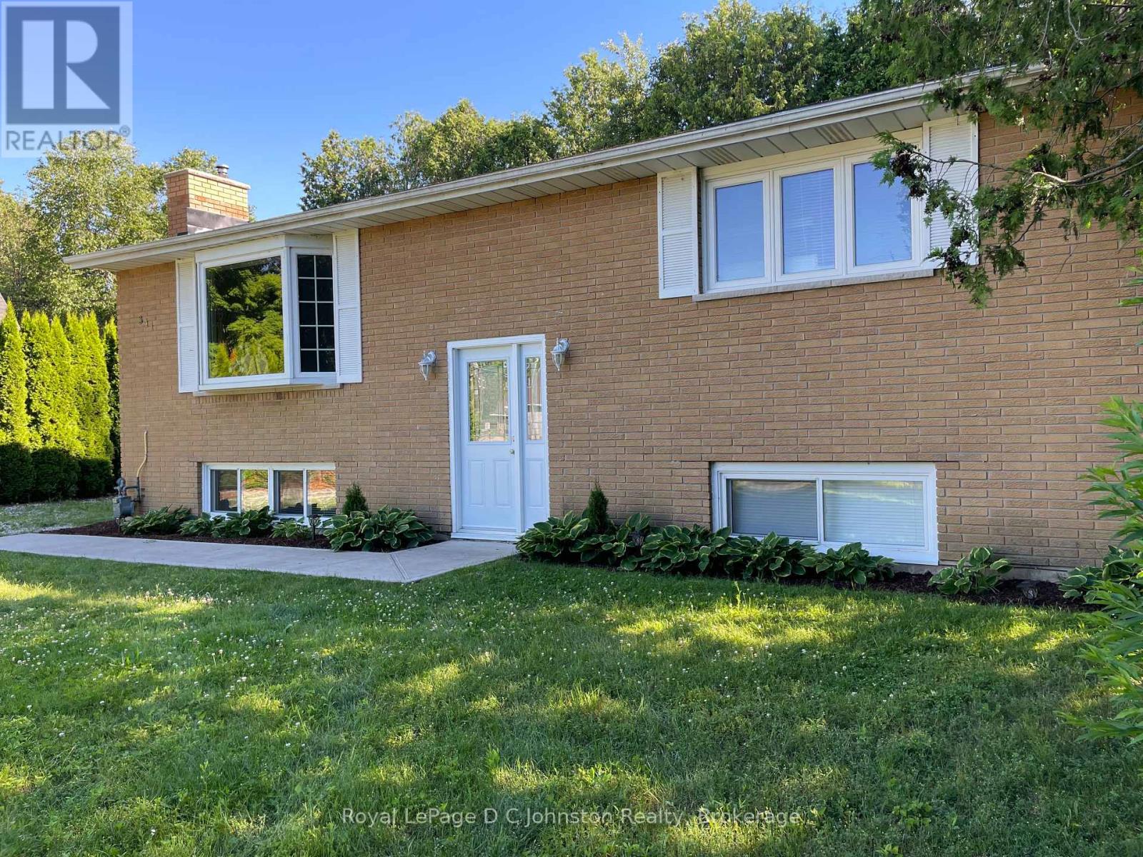 341 Palmerston Street, Saugeen Shores, Ontario  N0H 2L0 - Photo 2 - X13423708
