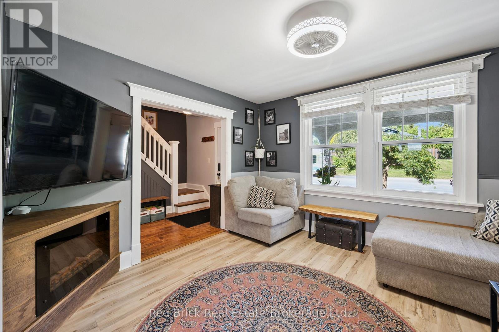 324 Waterloo Avenue, Guelph, Ontario  N1H 3J8 - Photo 7 - X13423912