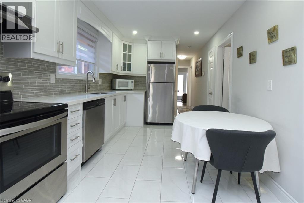 185 Rosslyn Avenue N, Hamilton, Ontario  L8L 7P8 - Photo 11 - 40837513