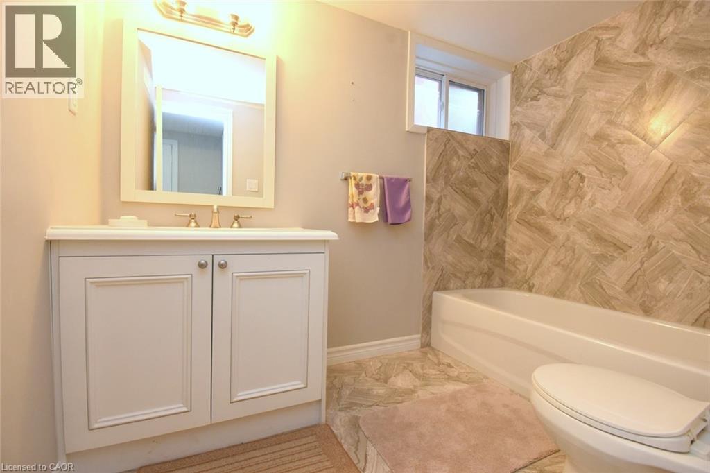 185 Rosslyn Avenue N, Hamilton, Ontario  L8L 7P8 - Photo 27 - 40837513