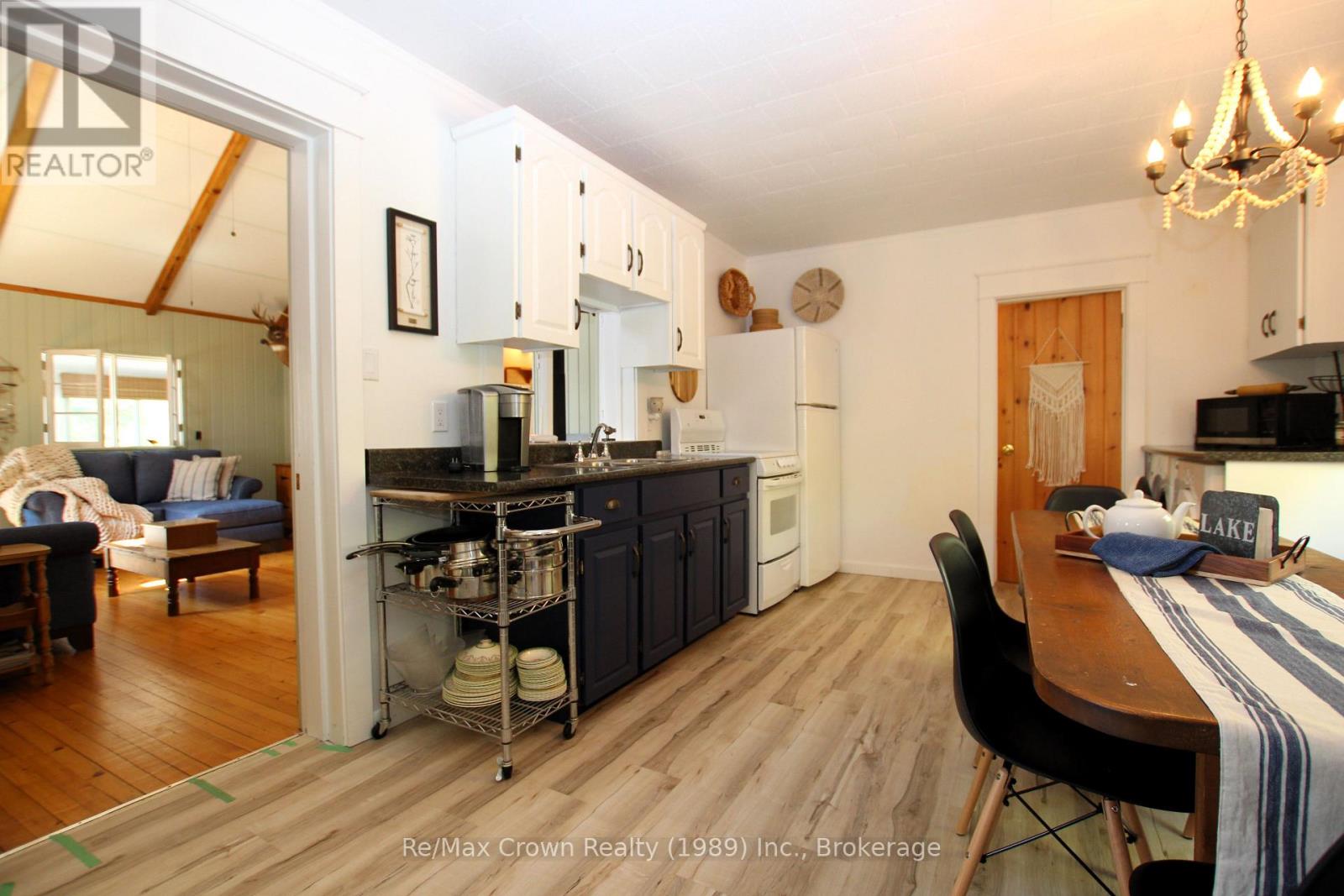 131 Lee Lane, Parry Sound Remote Area, Ontario  P0H 1S0 - Photo 10 - X13424022