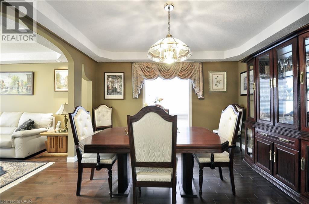 39 Peregrine Crescent, Cambridge, Ontario  N1T 1N9 - Photo 3 - 40837637