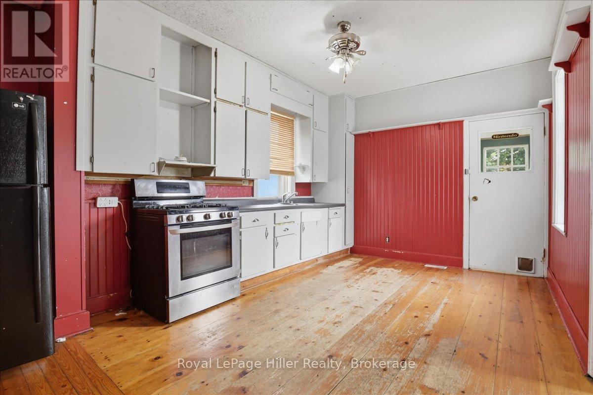 166 West Gore Street, Stratford, Ontario  N5A 1K5 - Photo 13 - X13424304