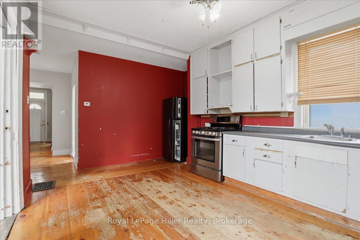166 West Gore Street, Stratford, Ontario  N5A 1K5 - Photo 15 - X13424304