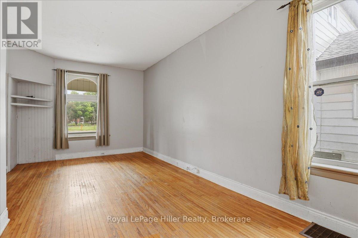166 West Gore Street, Stratford, Ontario  N5A 1K5 - Photo 7 - X13424304