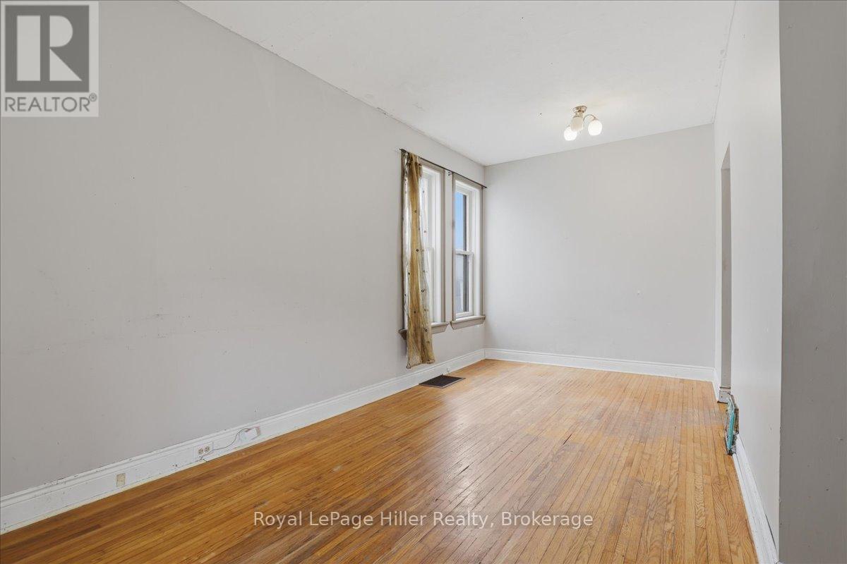 166 West Gore Street, Stratford, Ontario  N5A 1K5 - Photo 8 - X13424304