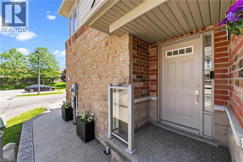 242 Upper Mount Albion Road Unit# 13, Stoney Creek, Ontario  L8J 0B1 - Photo 2 - 40838432
