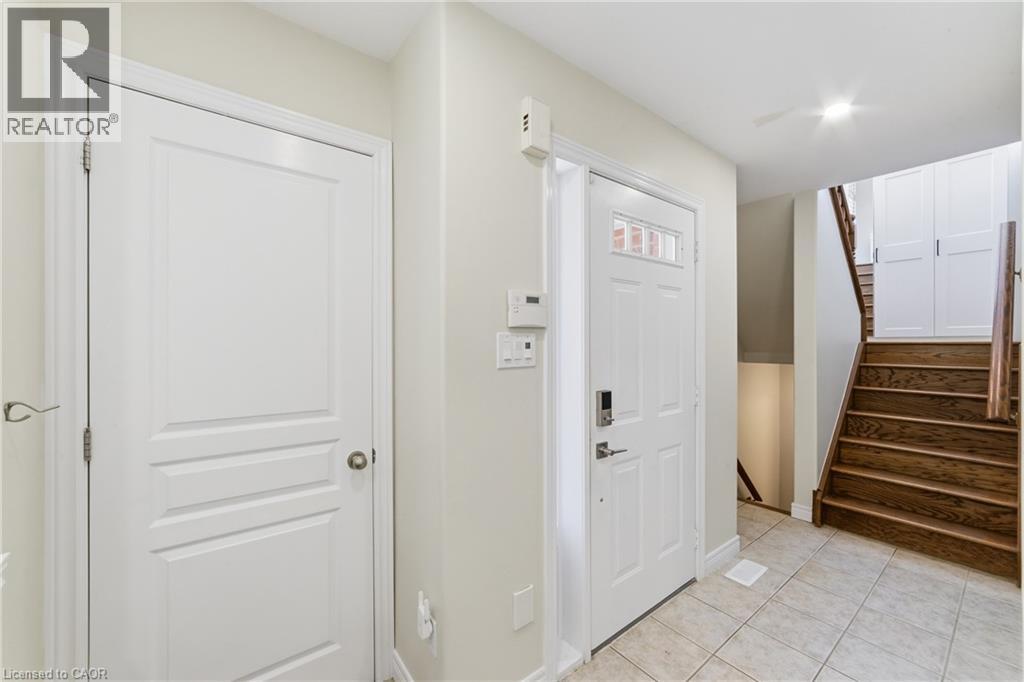 242 Upper Mount Albion Road Unit# 13, Stoney Creek, Ontario  L8J 0B1 - Photo 3 - 40838432