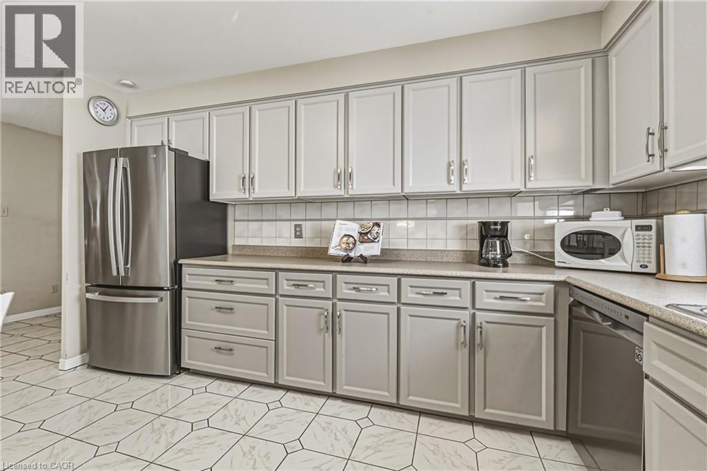565 Stone Church Road W, Hamilton, Ontario  L9B 1A5 - Photo 13 - 40838373