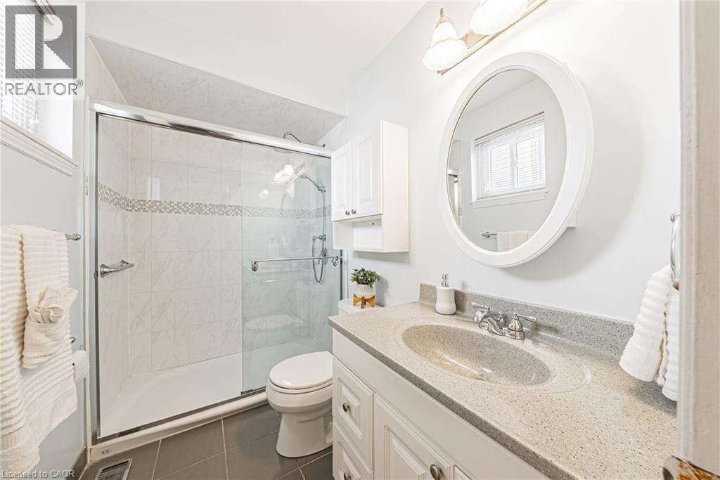 565 Stone Church Road W, Hamilton, Ontario  L9B 1A5 - Photo 17 - 40838373