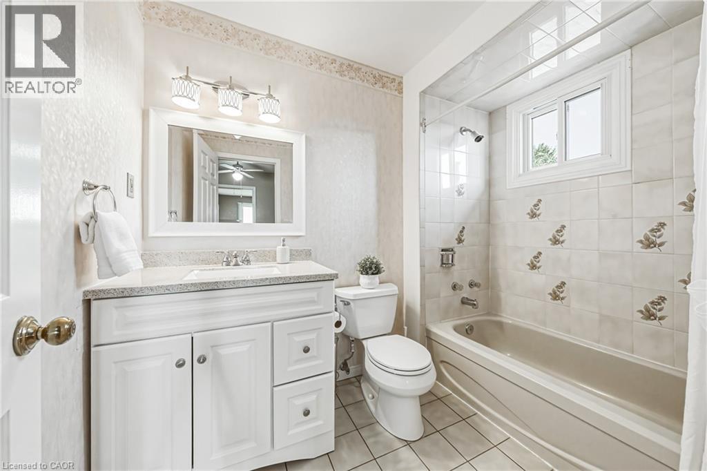 565 Stone Church Road W, Hamilton, Ontario  L9B 1A5 - Photo 20 - 40838373