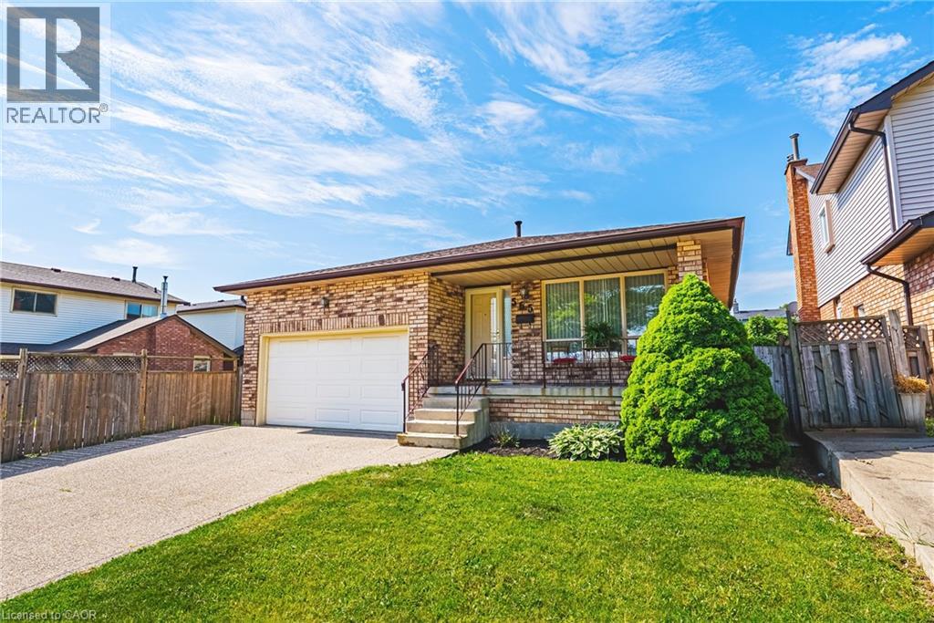 565 Stone Church Road W, Hamilton, Ontario  L9B 1A5 - Photo 3 - 40838373