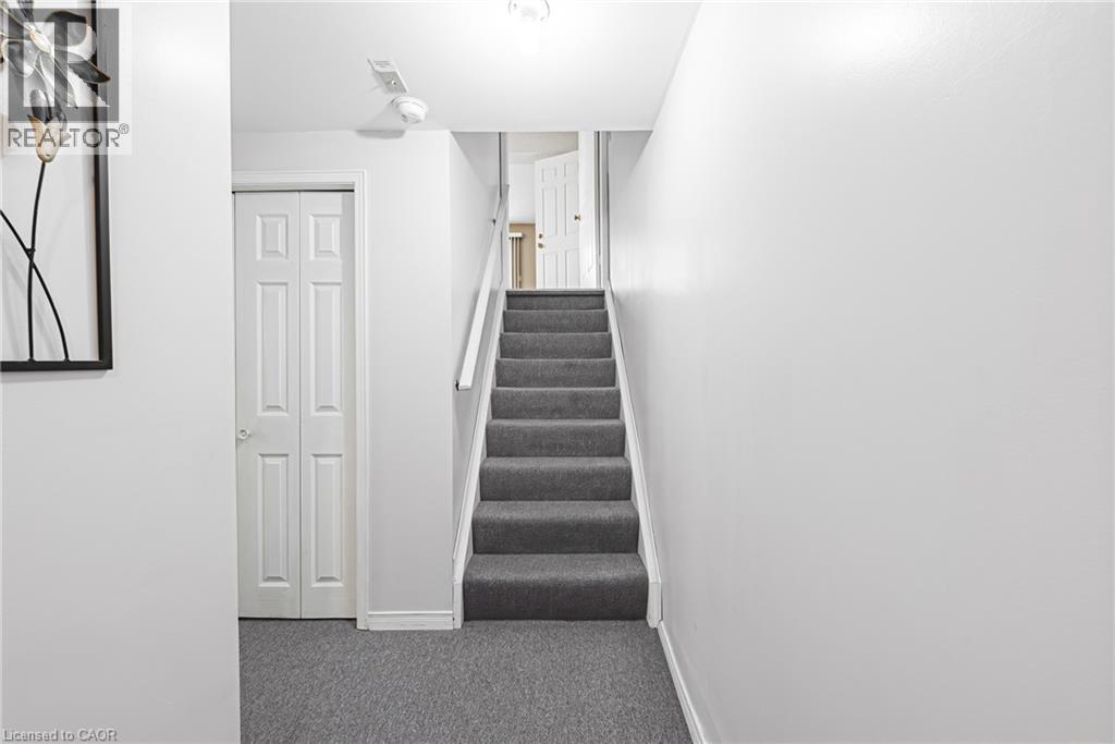 565 Stone Church Road W, Hamilton, Ontario  L9B 1A5 - Photo 32 - 40838373