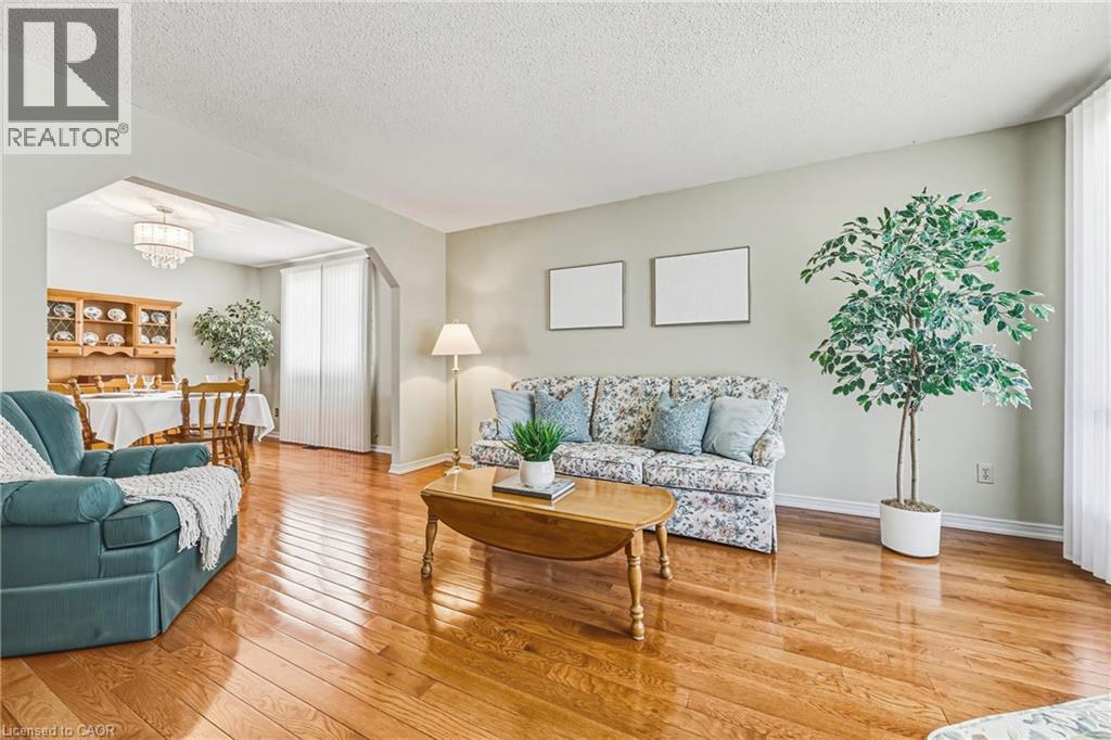 565 Stone Church Road W, Hamilton, Ontario  L9B 1A5 - Photo 6 - 40838373