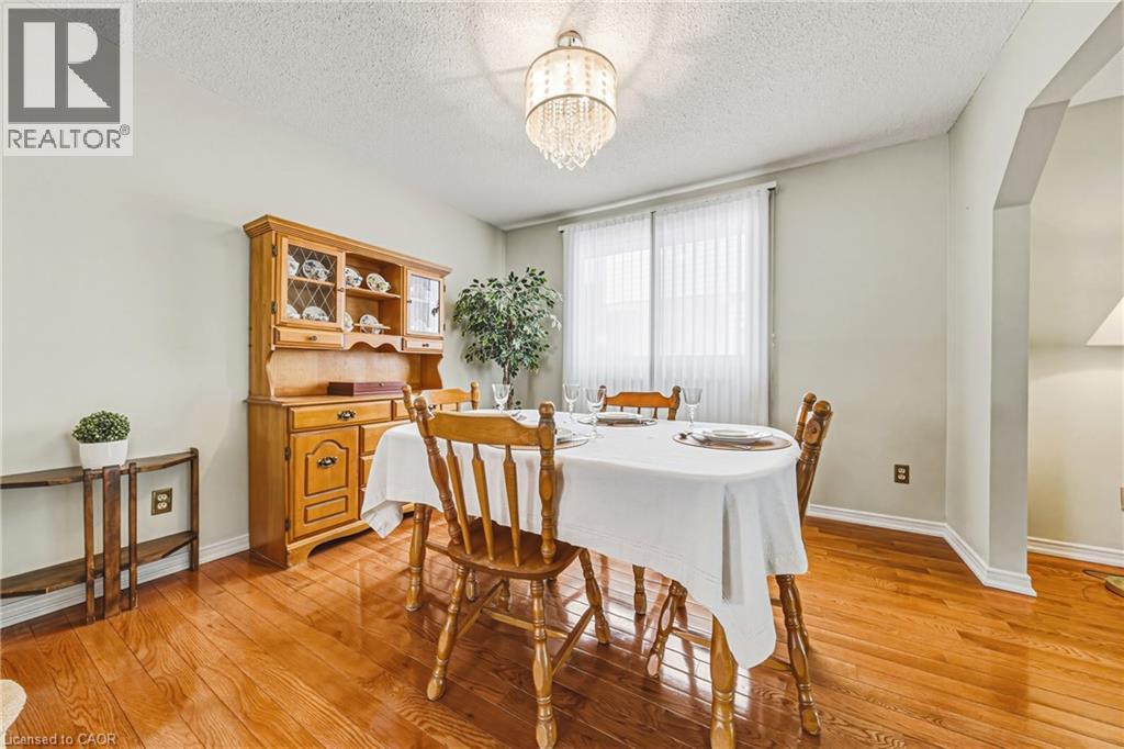 565 Stone Church Road W, Hamilton, Ontario  L9B 1A5 - Photo 8 - 40838373