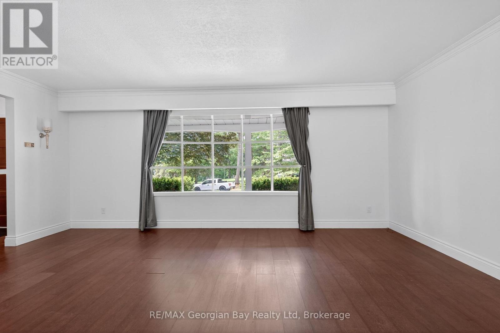 329 Glenbrook Drive, Midland, Ontario  L4R 5G4 - Photo 5 - S13424482