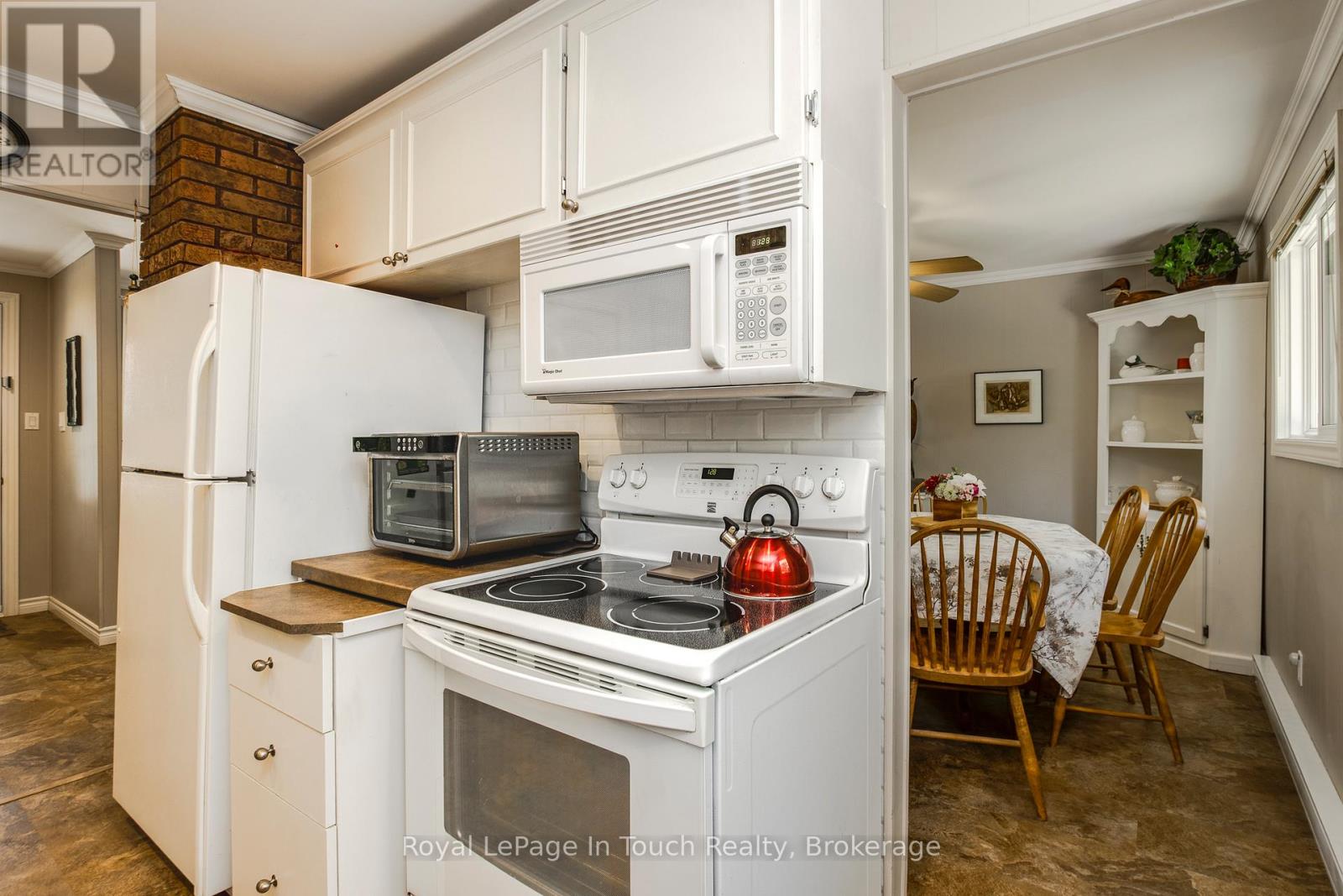 19 Adelard Road, Tiny, Ontario  L0L 2J0 - Photo 13 - S13424770