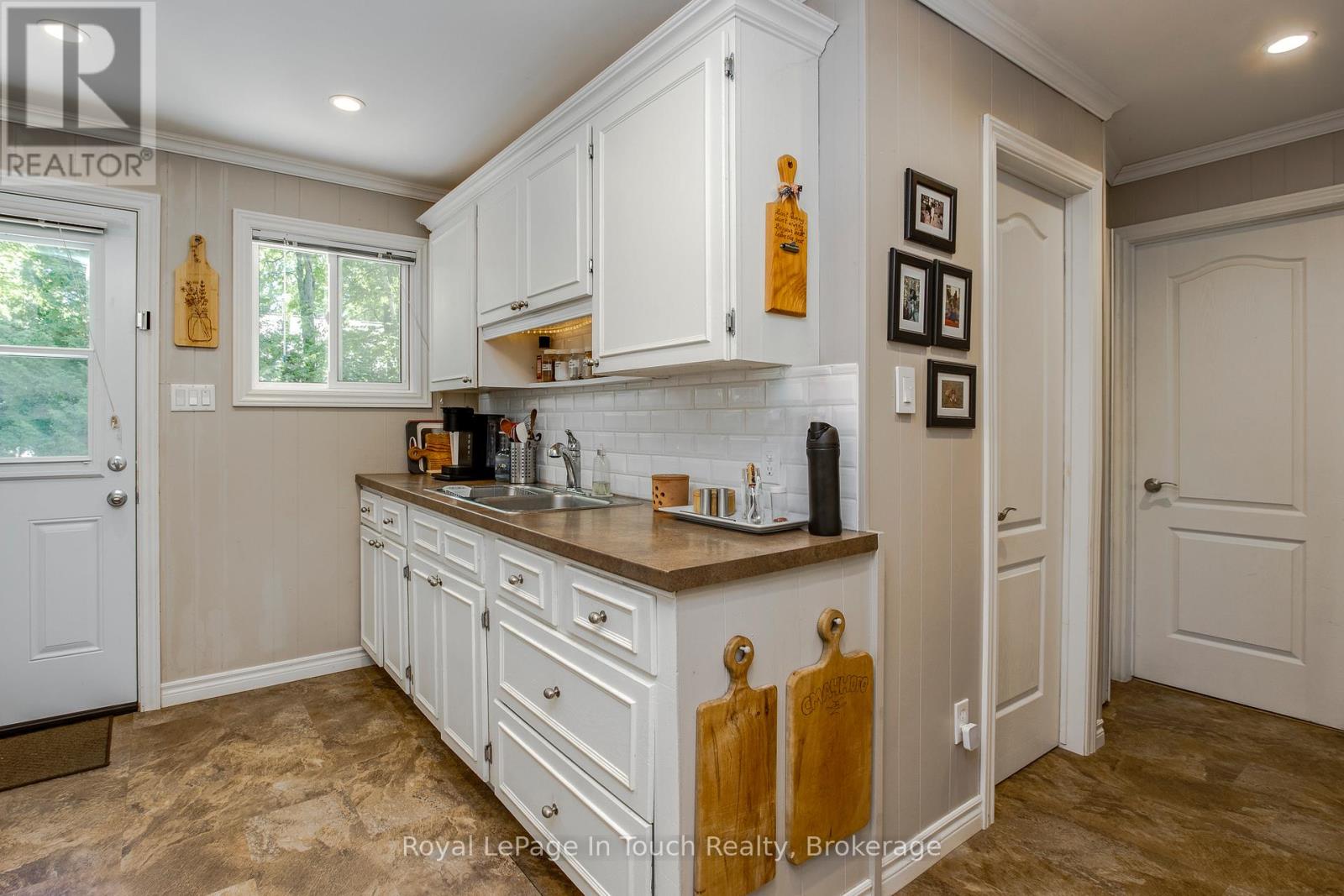 19 Adelard Road, Tiny, Ontario  L0L 2J0 - Photo 15 - S13424770