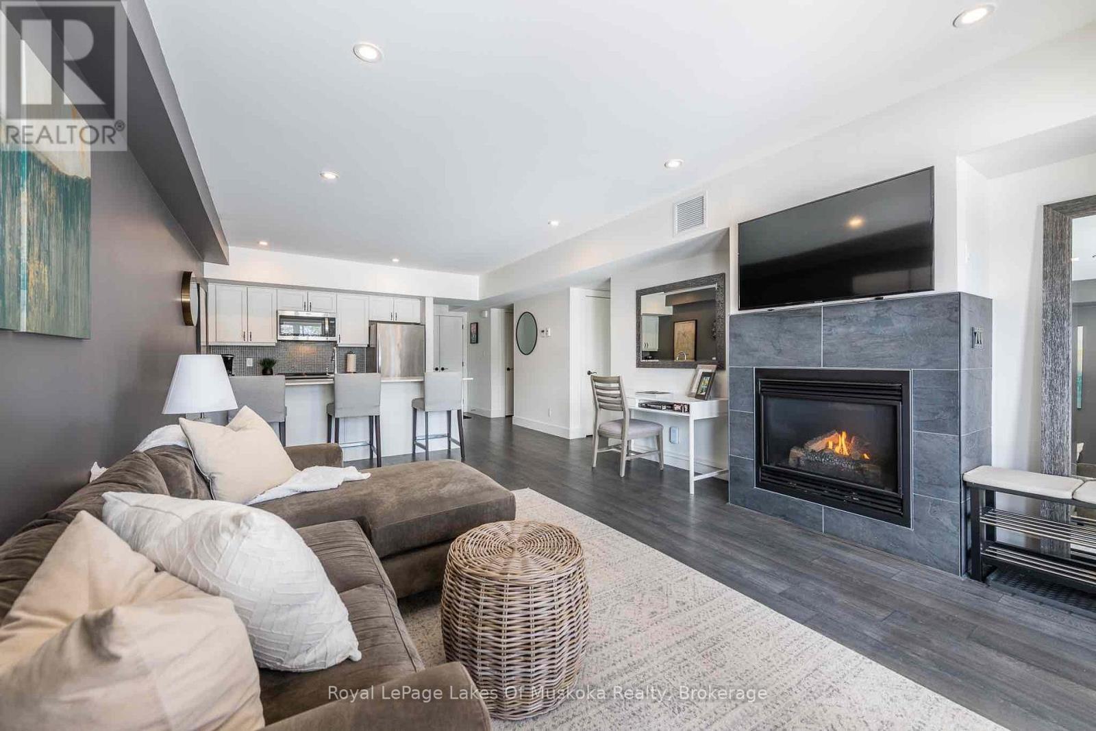 102 - 3 Tree Tops Lane, Huntsville, Ontario  P1H 0B8 - Photo 5 - X13424746