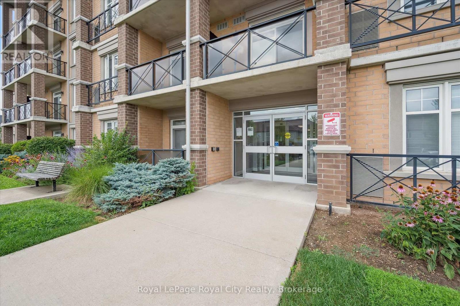 403 - 2 Colonial Drive, Guelph, Ontario  N1L 0K8 - Photo 2 - X13424796
