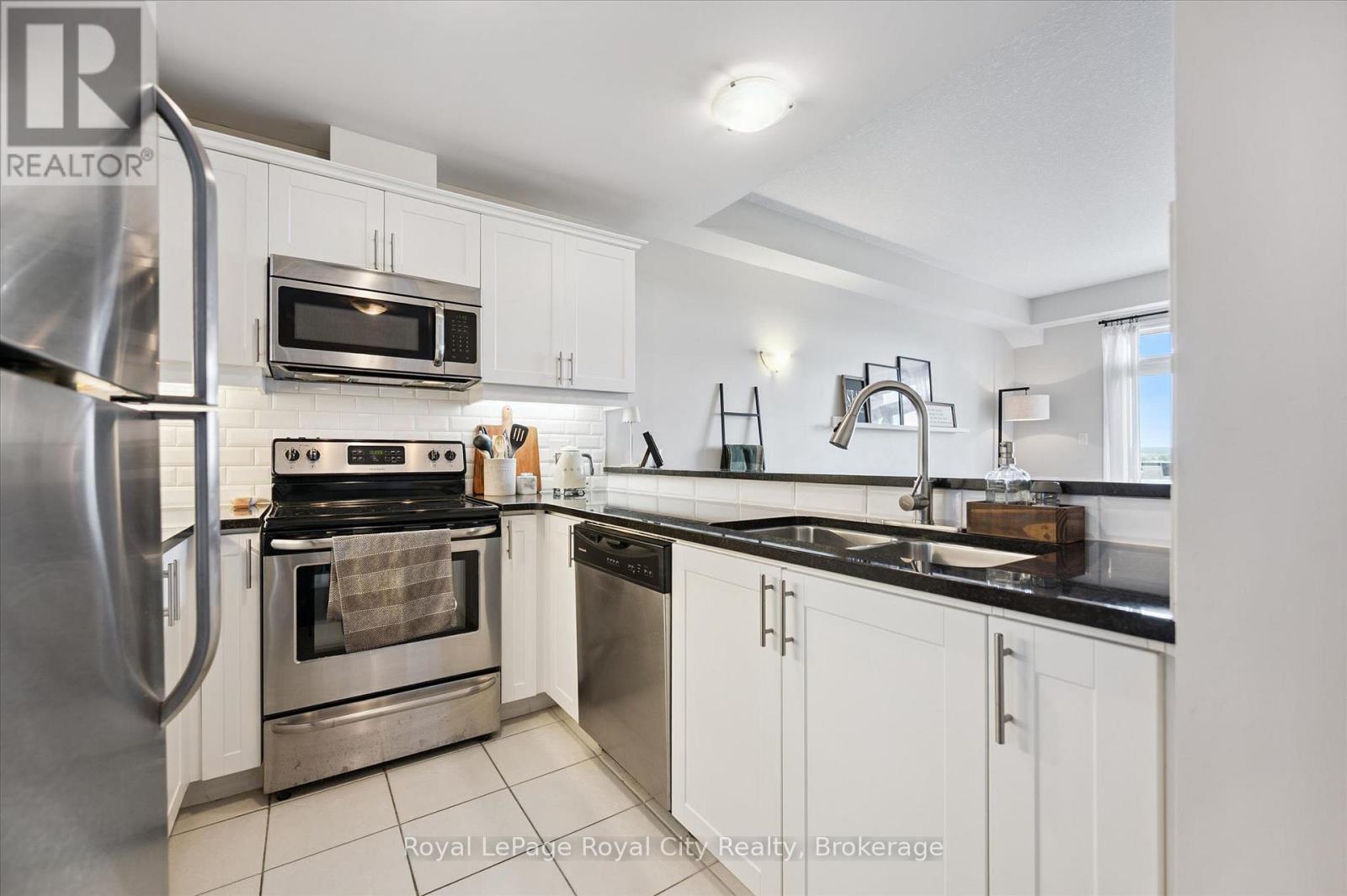 403 - 2 Colonial Drive, Guelph, Ontario  N1L 0K8 - Photo 8 - X13424796